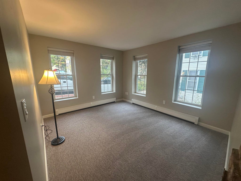 Photo of 36 Belknap Street #B, Dover, NH 03820 (MLS # 5114134)