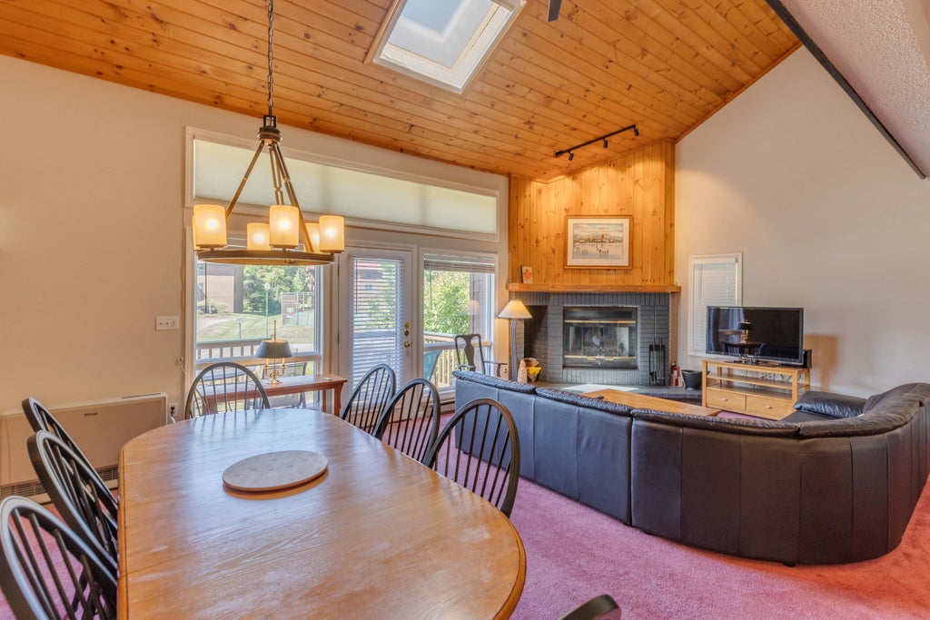 Photo of 18 Ridge Drive C #Unit 33, Woodstock, NH 03262 (MLS # 5108231)