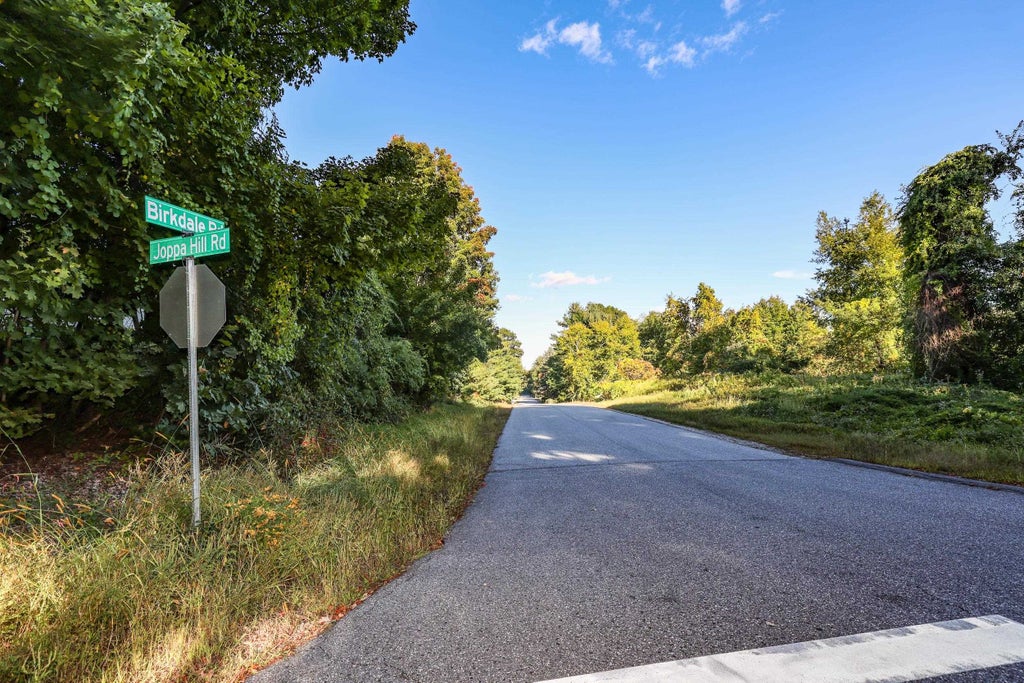 Photo of 0 Birkdale Road, Bedford, NH 03110 (MLS # 5111998)