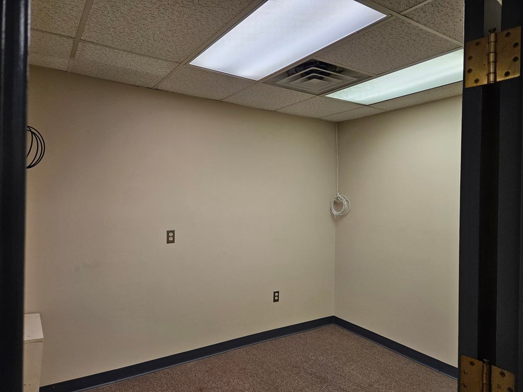 Photo of 395 Birch Street #3D, Derry, NH 03038 (MLS # 5032679)