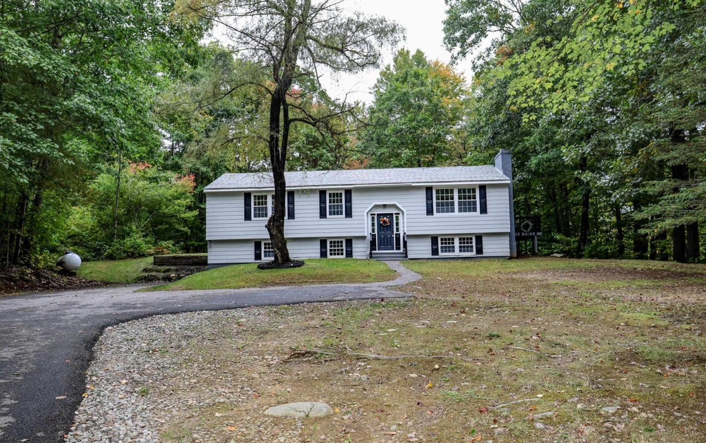 Photo of 234 Corn Hill Road, Boscawen, NH 03303 (MLS # 5112195)