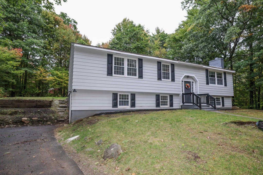 Photo of 234 Corn Hill Road, Boscawen, NH 03303 (MLS # 5112195)