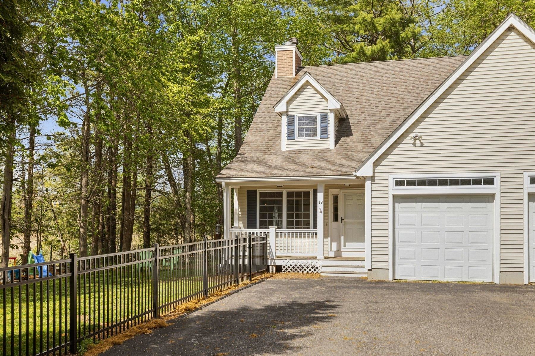19 Violette Lane