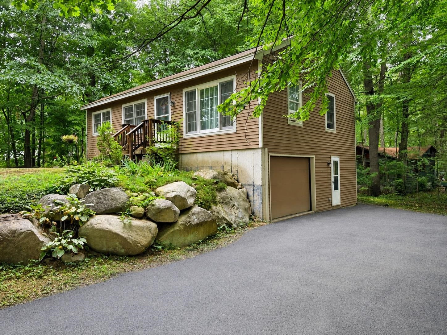 26 Longa Road