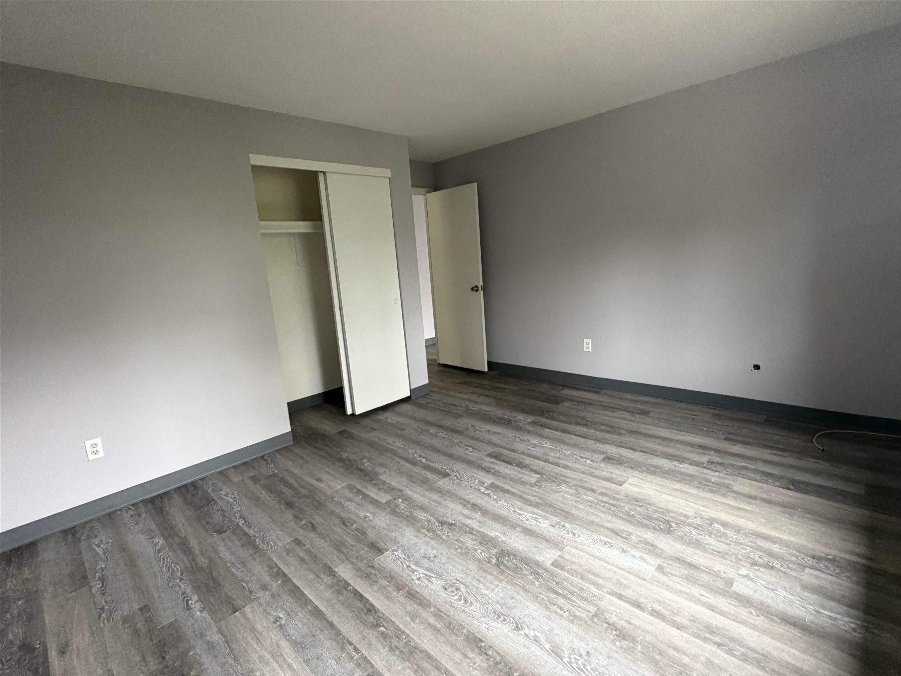128 Mammoth Road 21