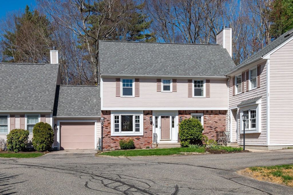 Photo of 26 Pheasant Run Lane, Stratham, NH 03885 (MLS # 5090547)