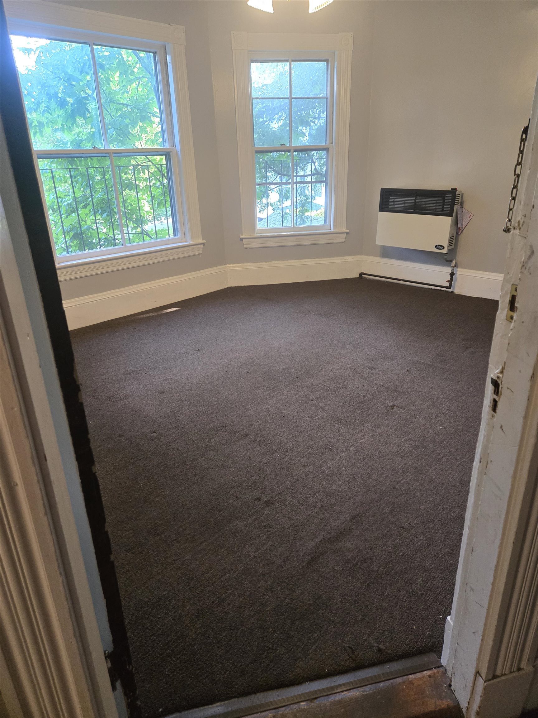 Photo 1 of 5 — 19 Manchester Street 2, Nashua, NH 03063