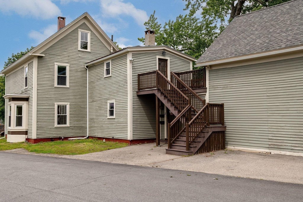 Photo of 2 Lee Street, Somersworth, NH 03878 (MLS # 5102674)