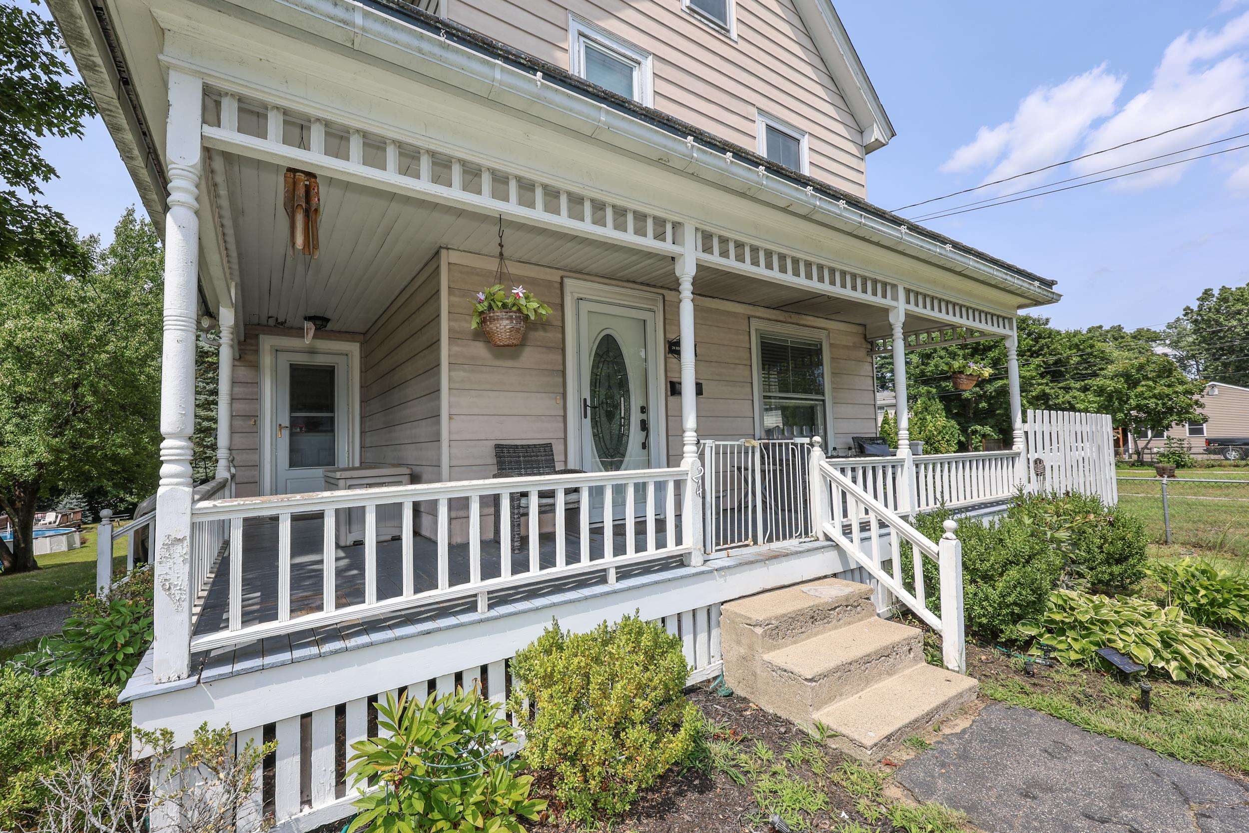 24 Highland Street