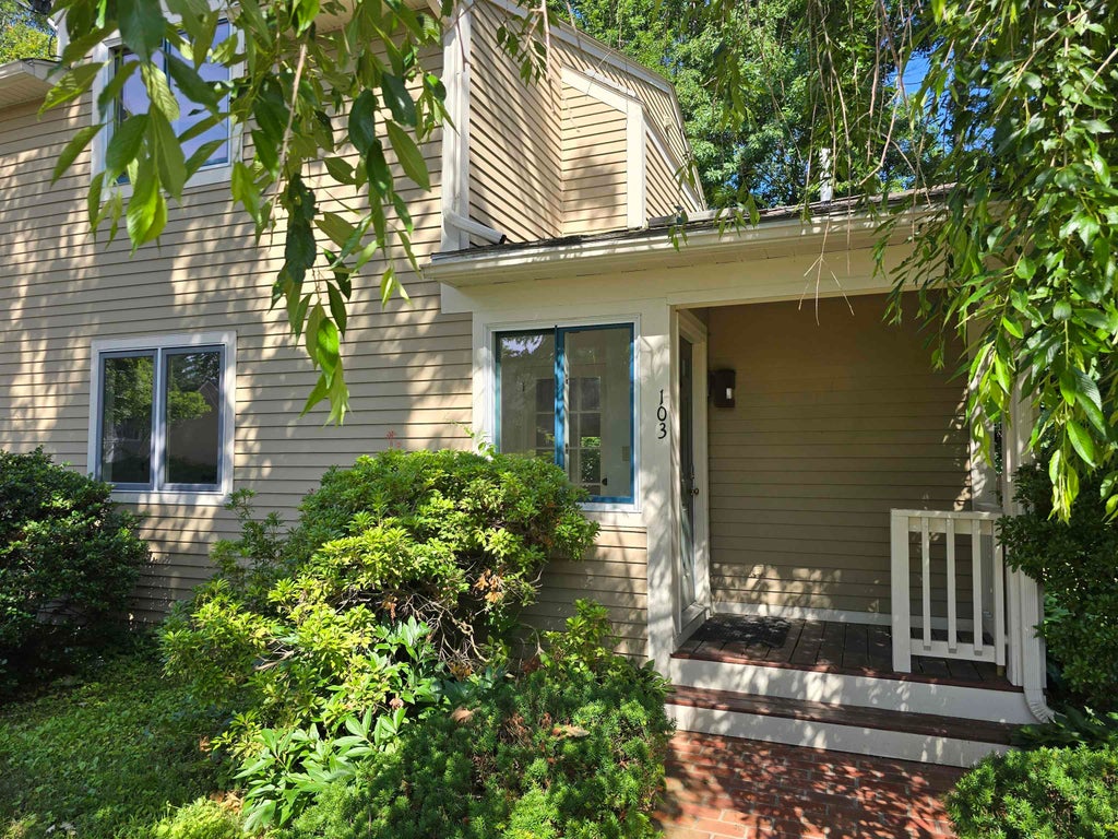 Photo of 103 Spinnaker Way, Portsmouth, NH 03801 (MLS # 5096785)