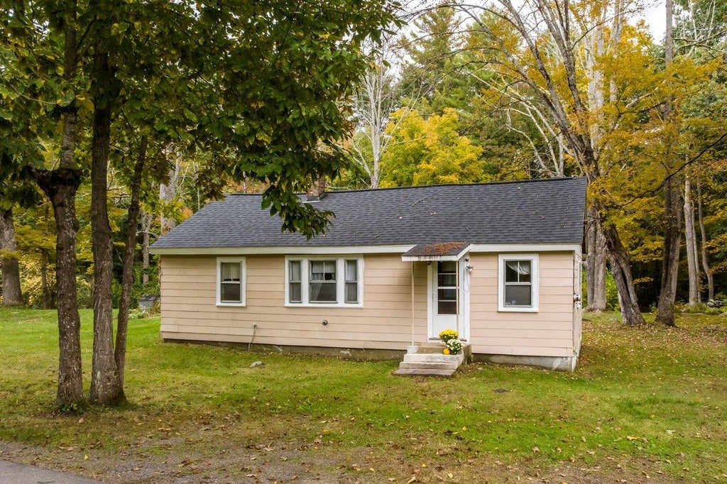 Photo of 176 Blake Road, Epping, NH 03042 (MLS # 5112986)