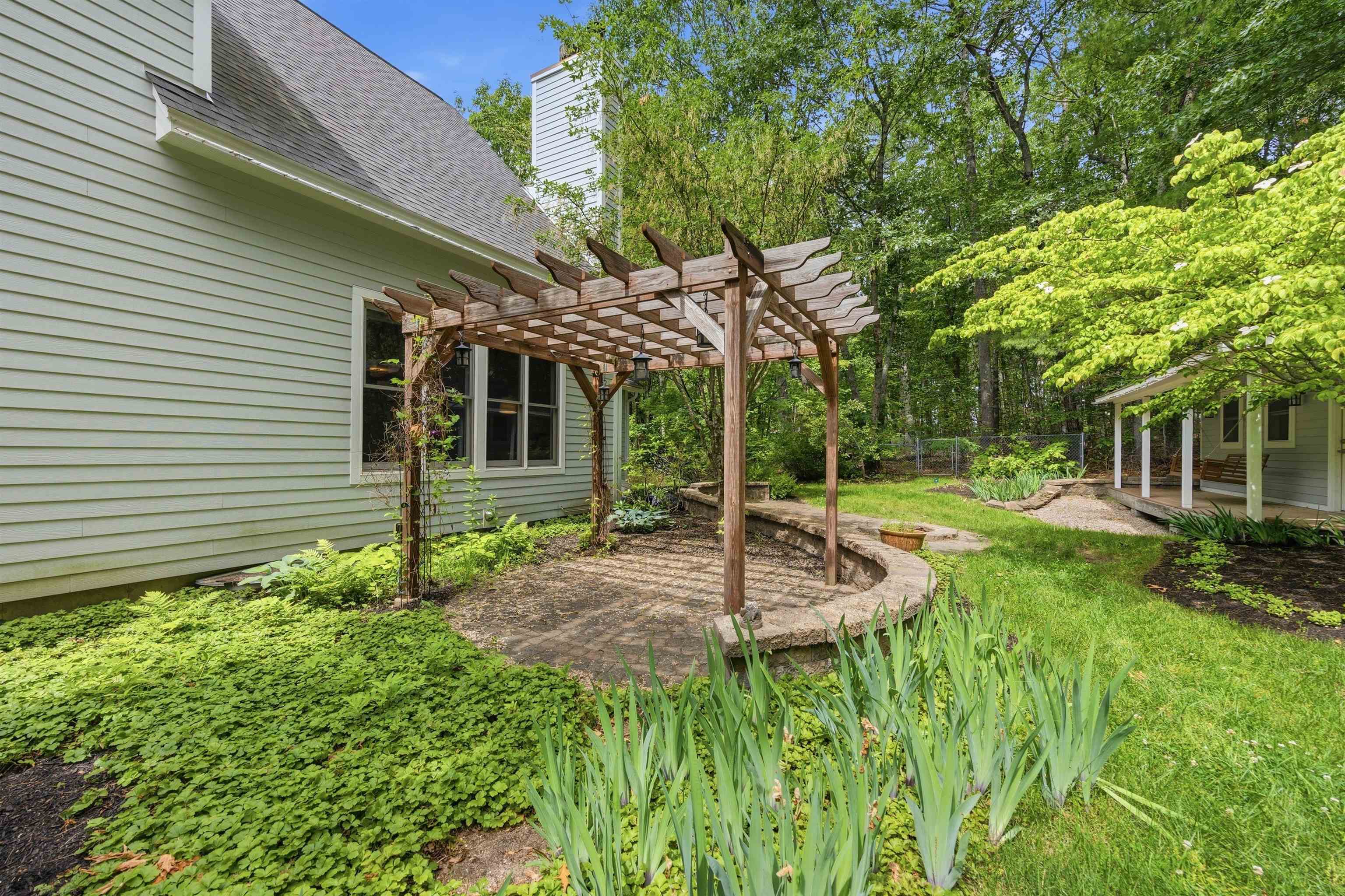 8 Freshet Road