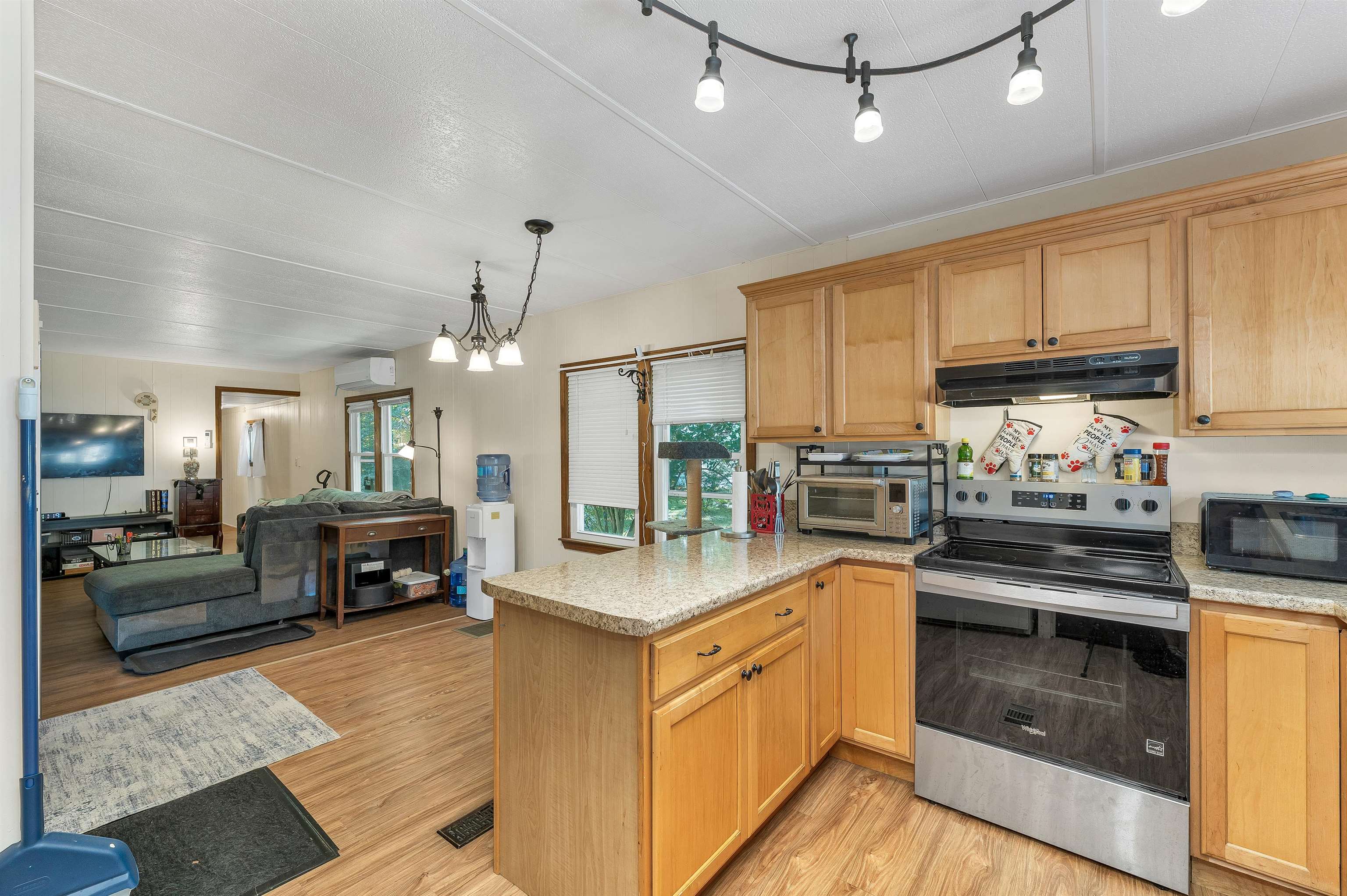 11 Arrowbrook Road 9