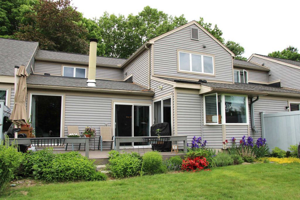 Photo of 70 Walden Pond Drive, Nashua, NH 03064 (MLS # 5091905)