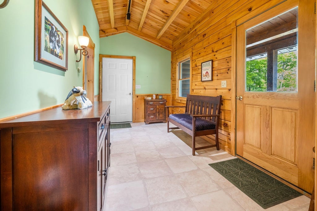 Photo of 595 Court Street, Haverhill, NH 03765 (MLS # 5096435)