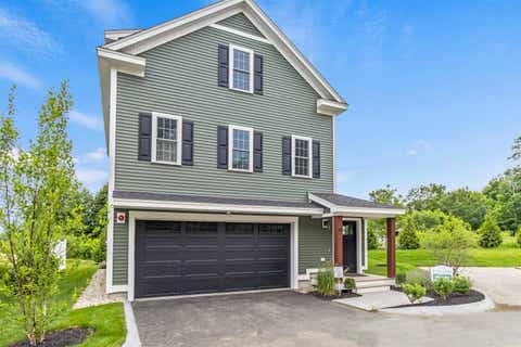 Photo of 35 Eden Lane #6, Portsmouth, NH 03801 (MLS # 5100152)
