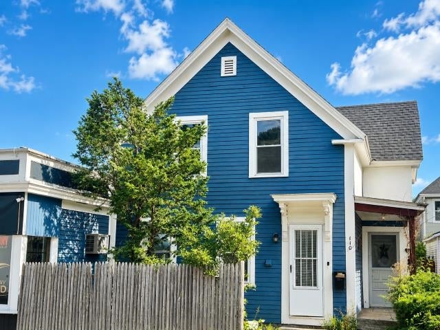 Photo of 110 W Hollis Street #B, Nashua, NH 03060 (MLS # 5108378)