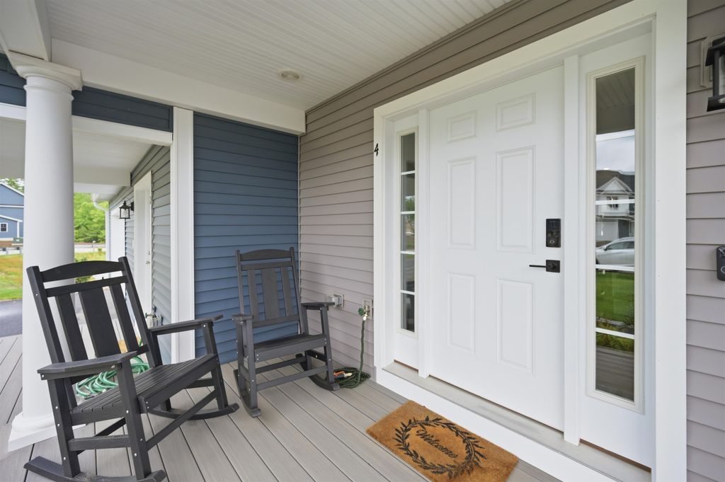 Photo of 4 Autumn Lane, Raymond, NH 03077 (MLS # 5092407)
