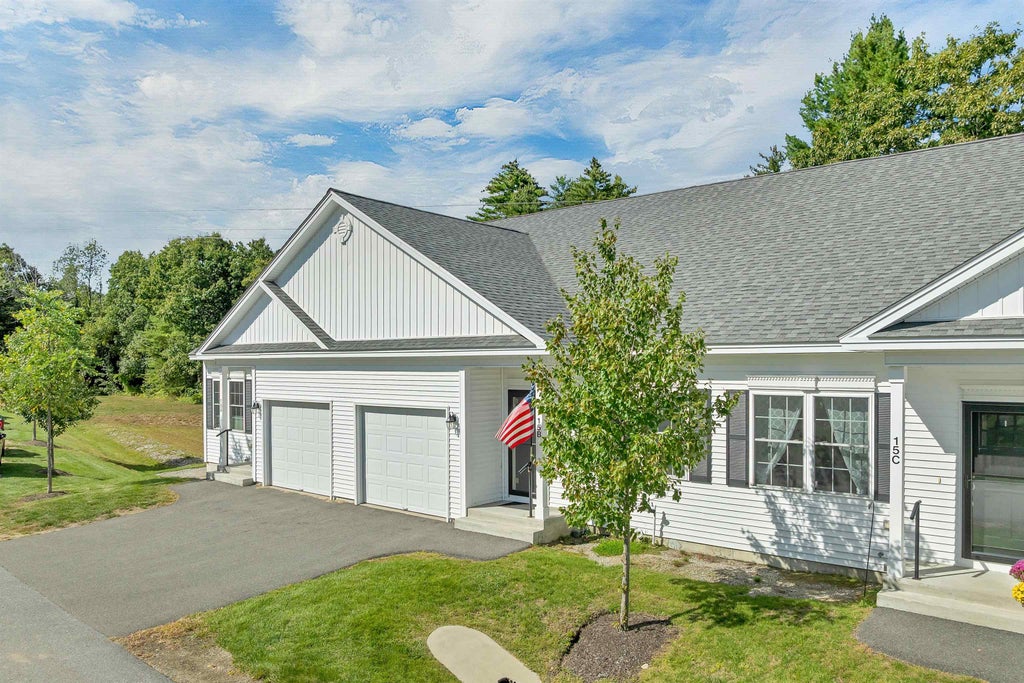 Photo of 15 Angel Point Circle, Goffstown, NH 03045 (MLS # 5111321)