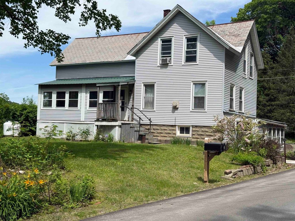 Photo of 17 Mountain Road, Hinsdale, NH 03451 (MLS # 5091620)