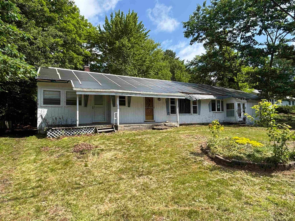 Photo of 22 Crow Hill Street, Northumberland, NH 03582 (MLS # 5097926)