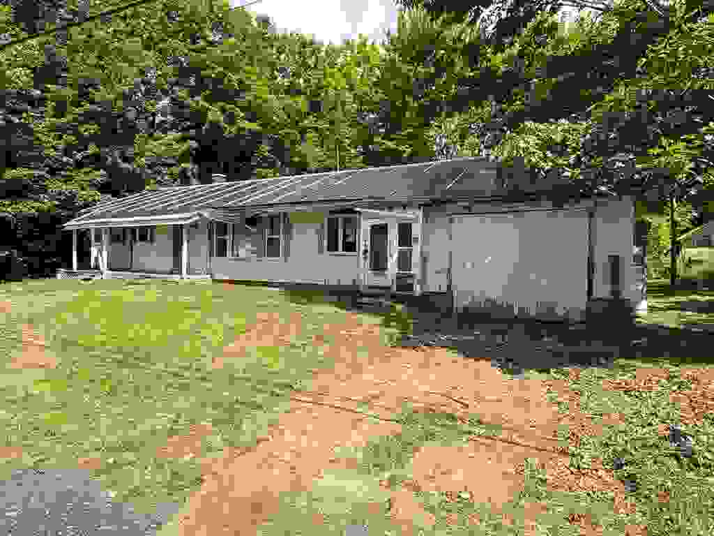 Photo of 22 Crow Hill Street, Northumberland, NH 03582 (MLS # 5097926)