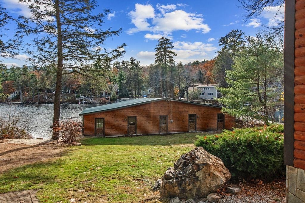 86 Smith Point Road