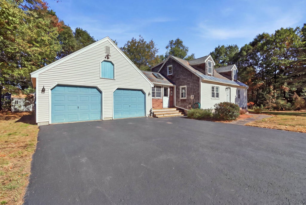 Photo of 8 Kilda Street, Somersworth, NH 03878 (MLS # 5113428)