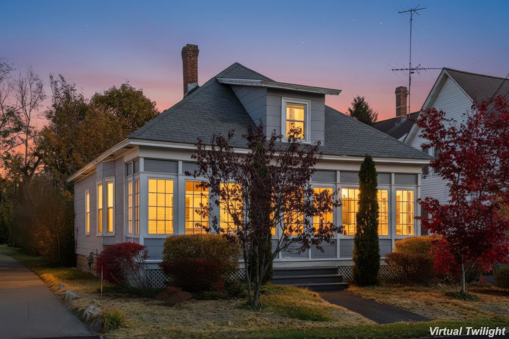 Photo of 435 Varney Street, Manchester, NH 03102 (MLS # 5115752)