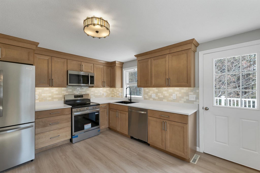 Photo of 26 Packard Drive, Merrimack, NH 03054 (MLS # 5087150)