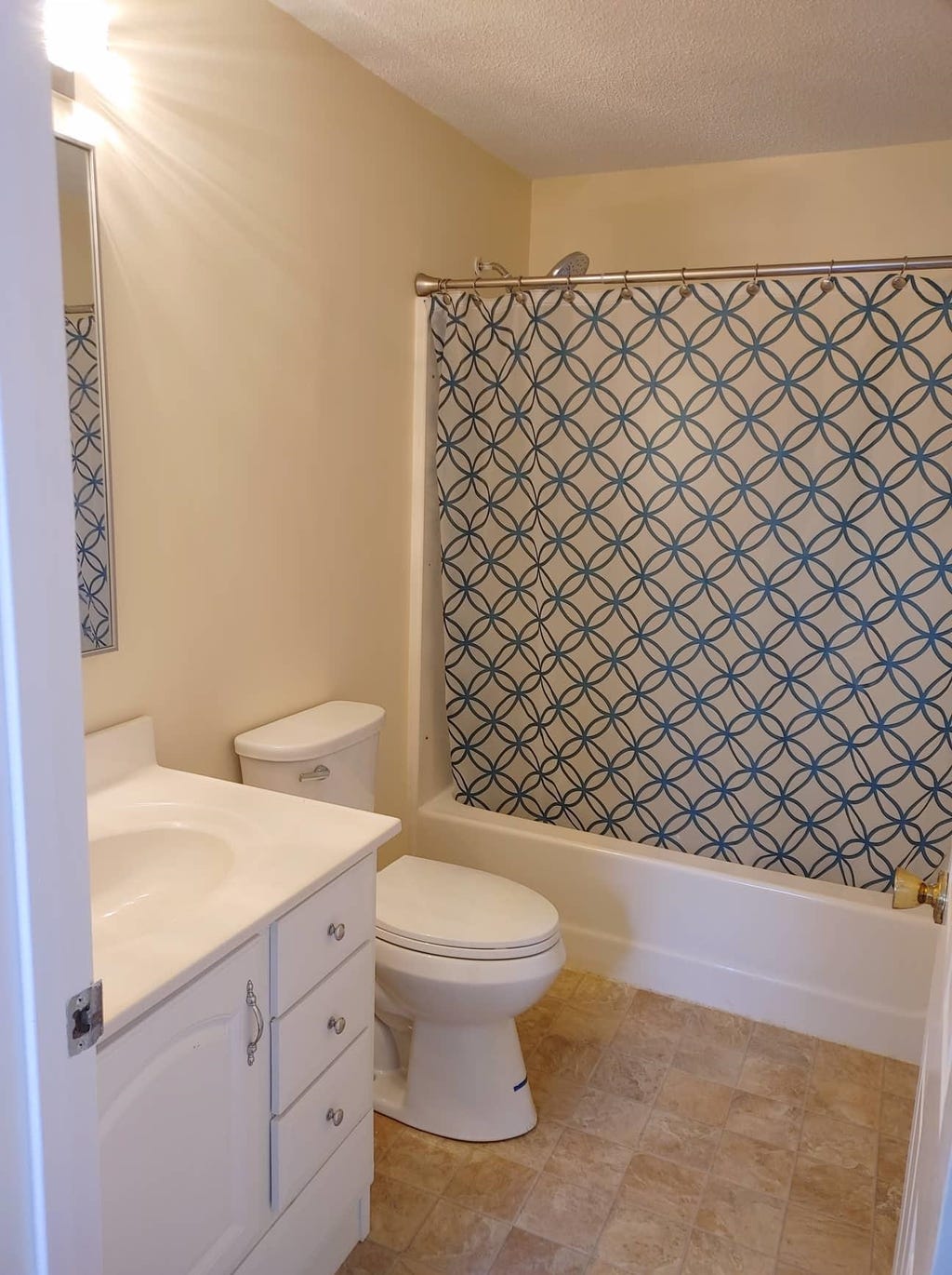 Photo of 93 Sentry Way, Merrimack, NH 03054 (MLS # 5099461)