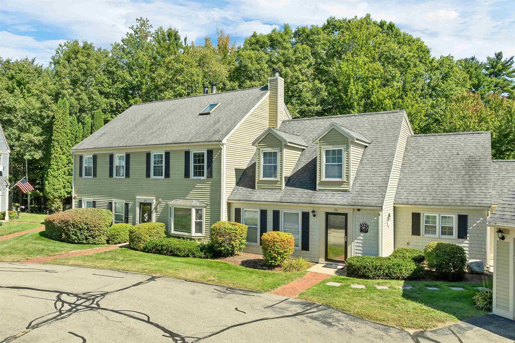 Photo of 15 Williamsburg Circle #B, Laconia, NH 03246 (MLS # 5110203)