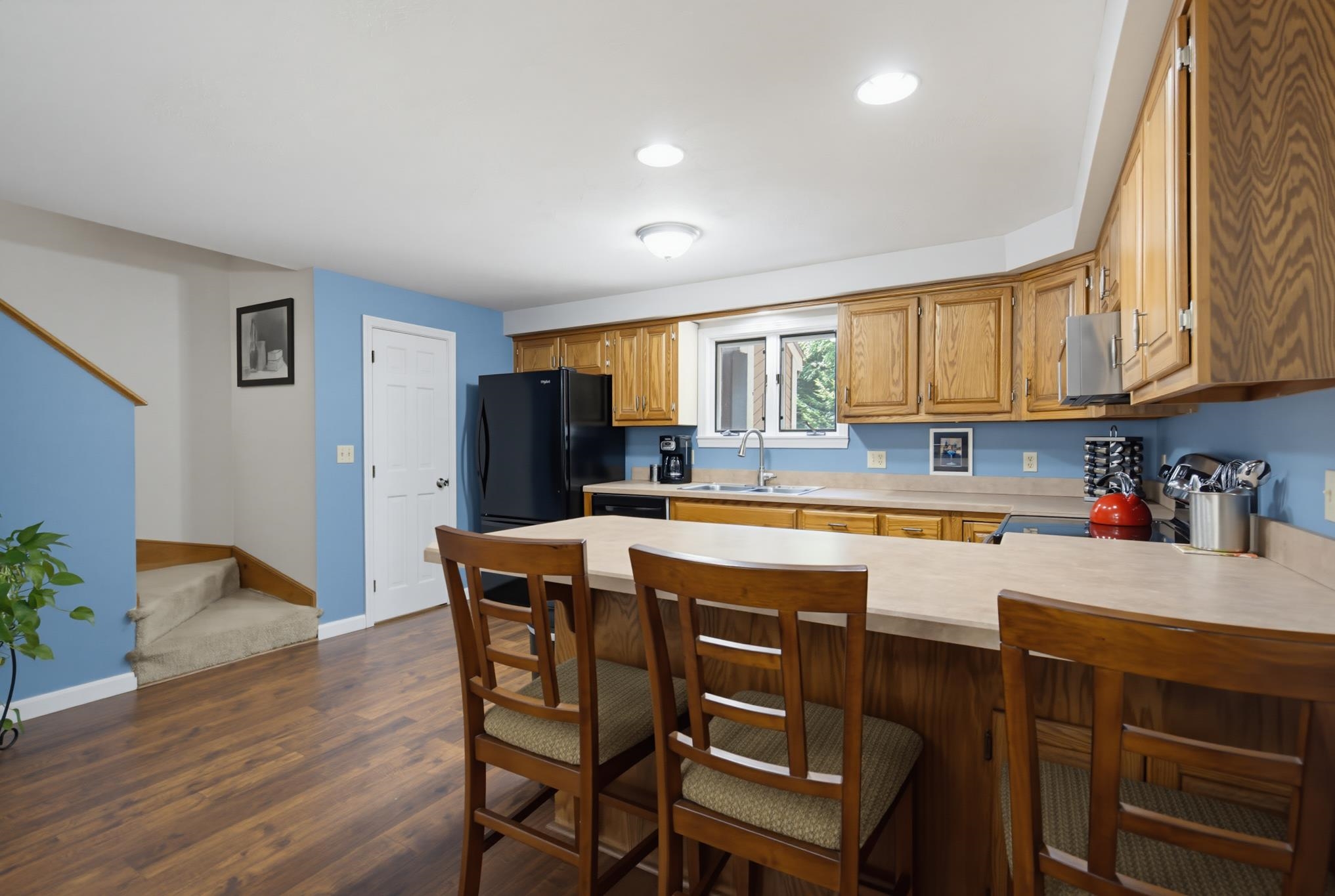 153 Coffin Road 35