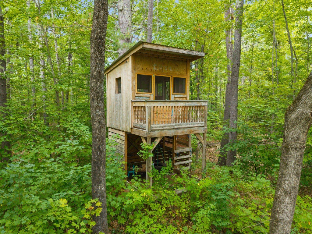 Photo of 11 N Line Road, Wolfeboro, NH 03894 (MLS # 5110423)