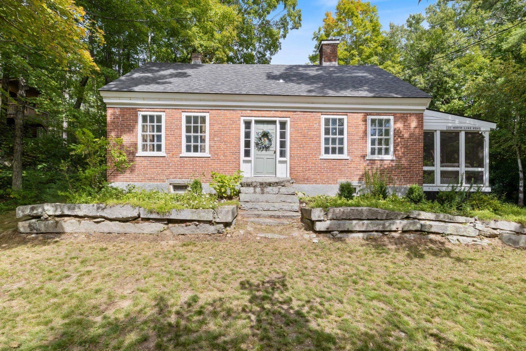 Photo of 11 N Line Road, Wolfeboro, NH 03894 (MLS # 5110423)