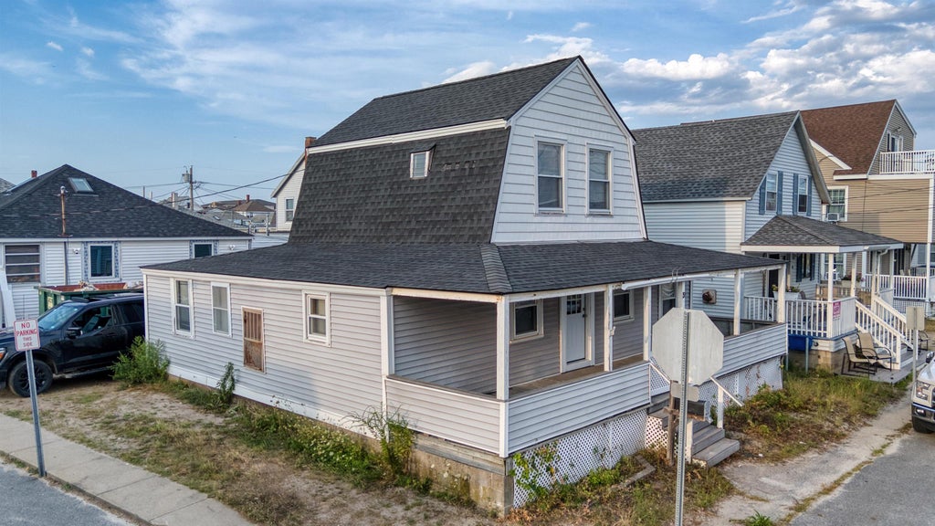 Photo of 19 Dover Avenue, Hampton, NH 03842 (MLS # 5107919)