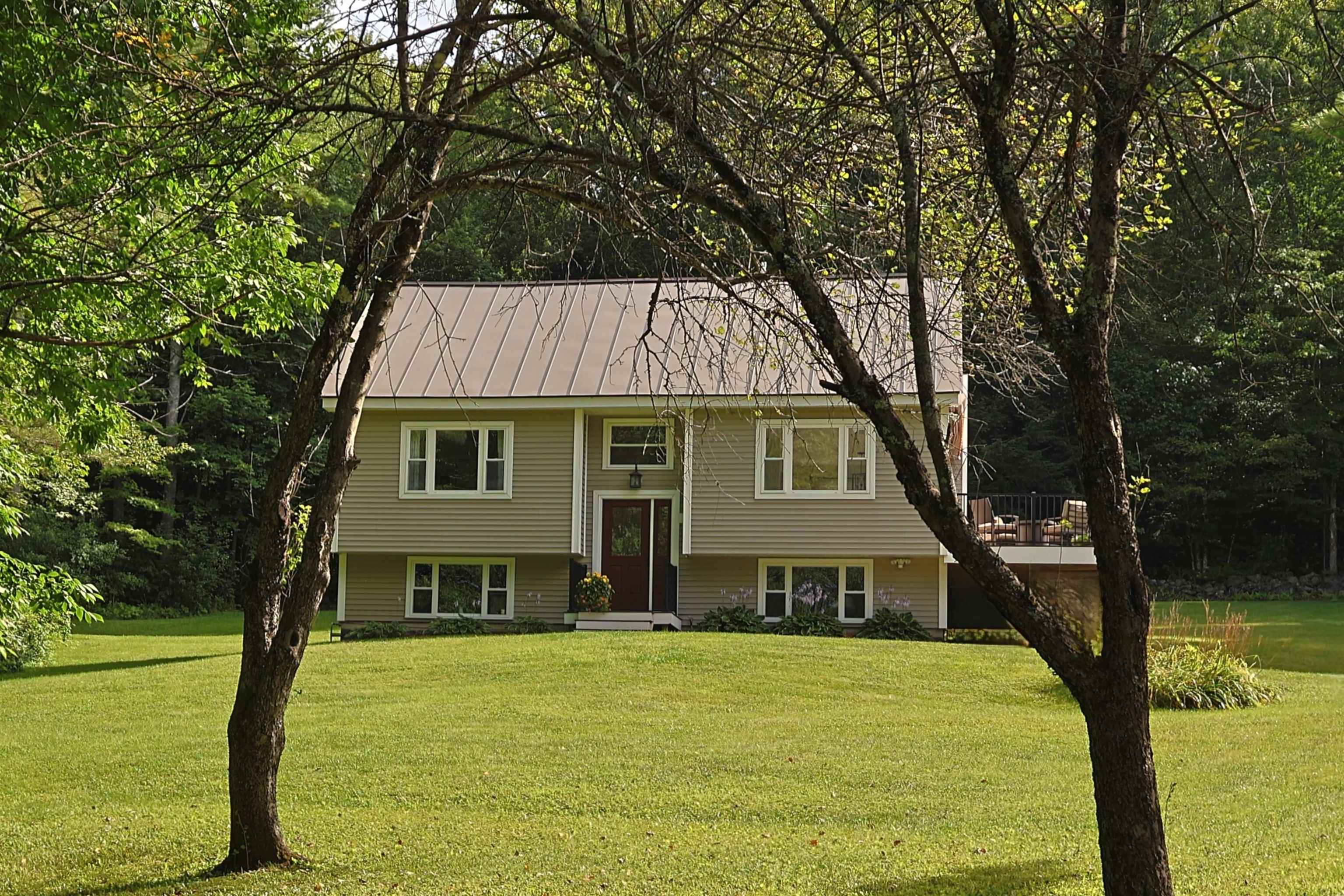 795 Center of Town Road