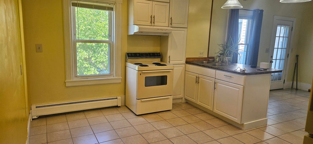 Photo of 40 Mayhew Street #A, Bristol, NH 03222 (MLS # 5096528)