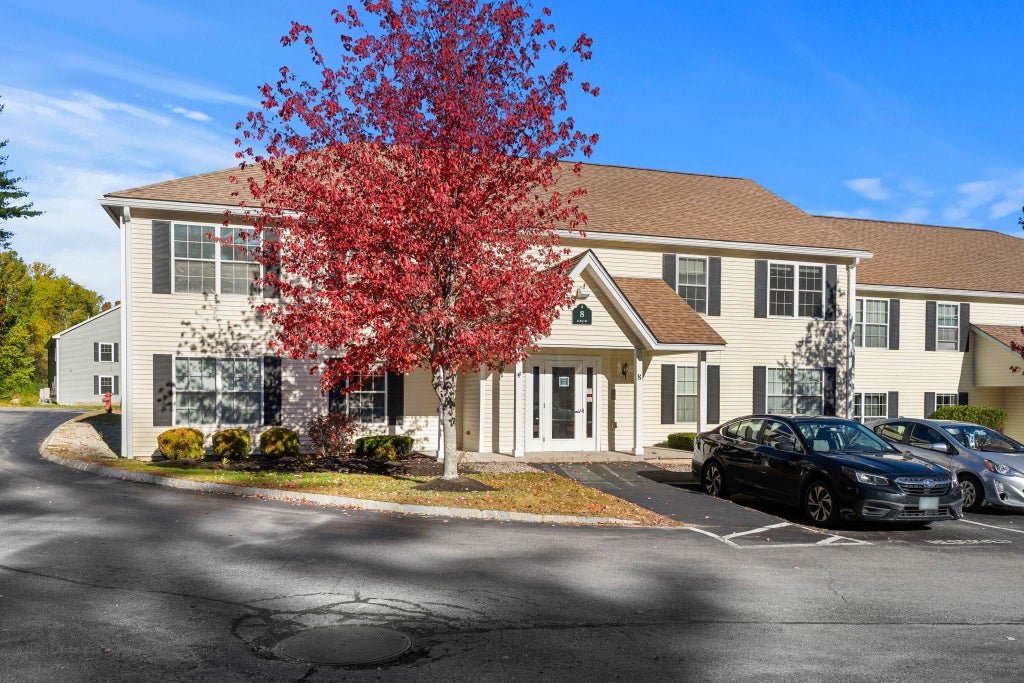 Photo of 8 Tampa Drive #D, Rochester, NH 03867 (MLS # 5115170)