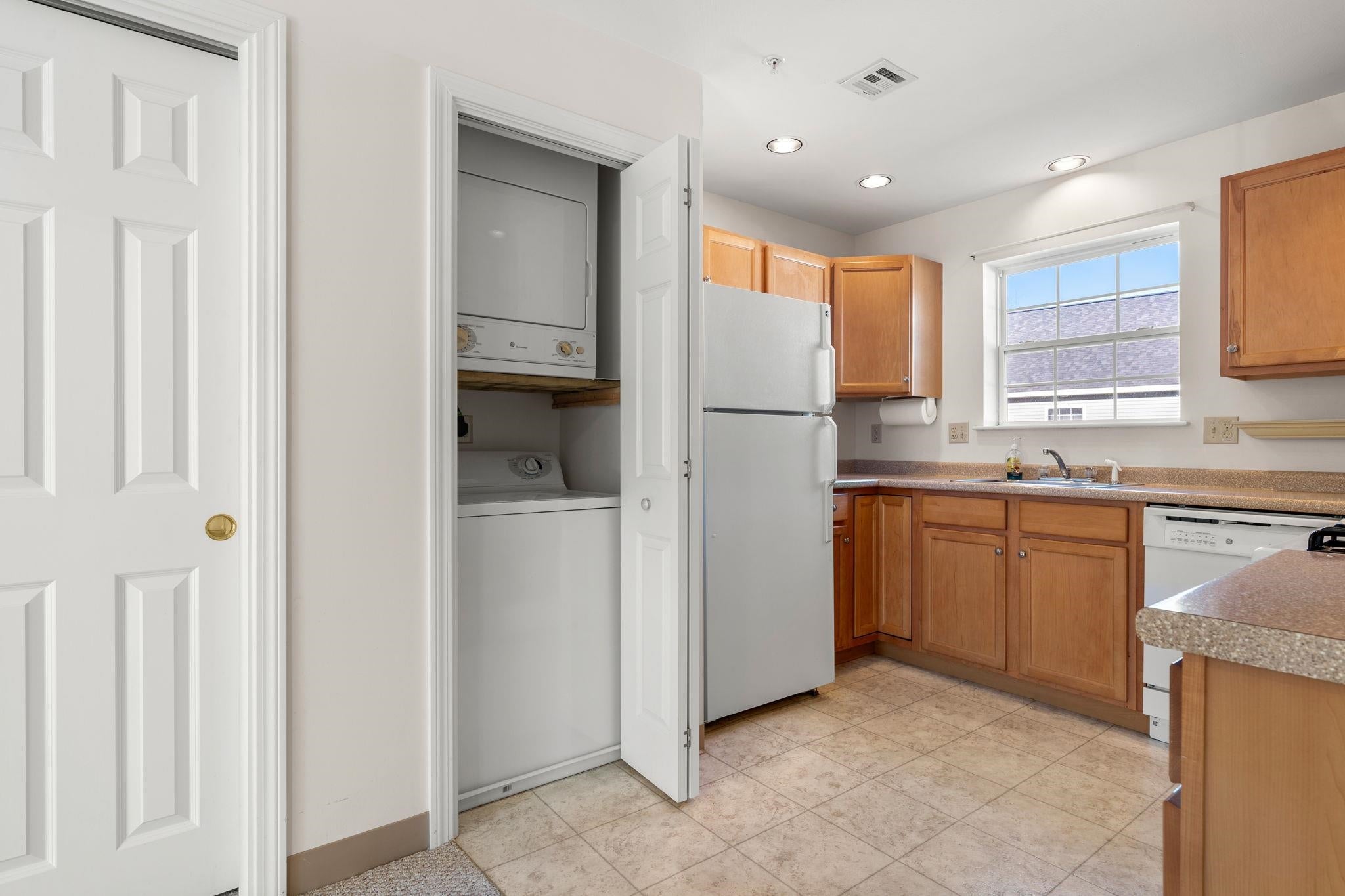 8 Tampa Drive D