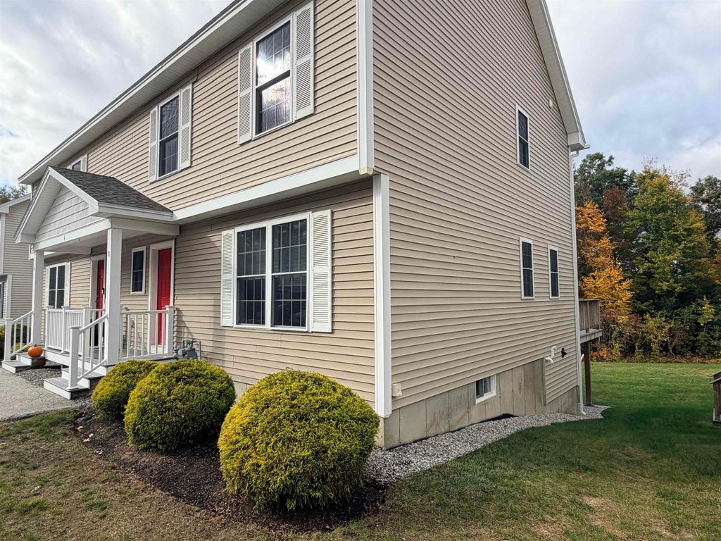 Photo of 6 Red Oak Way, Boscawen, NH 03303 (MLS # 5114640)