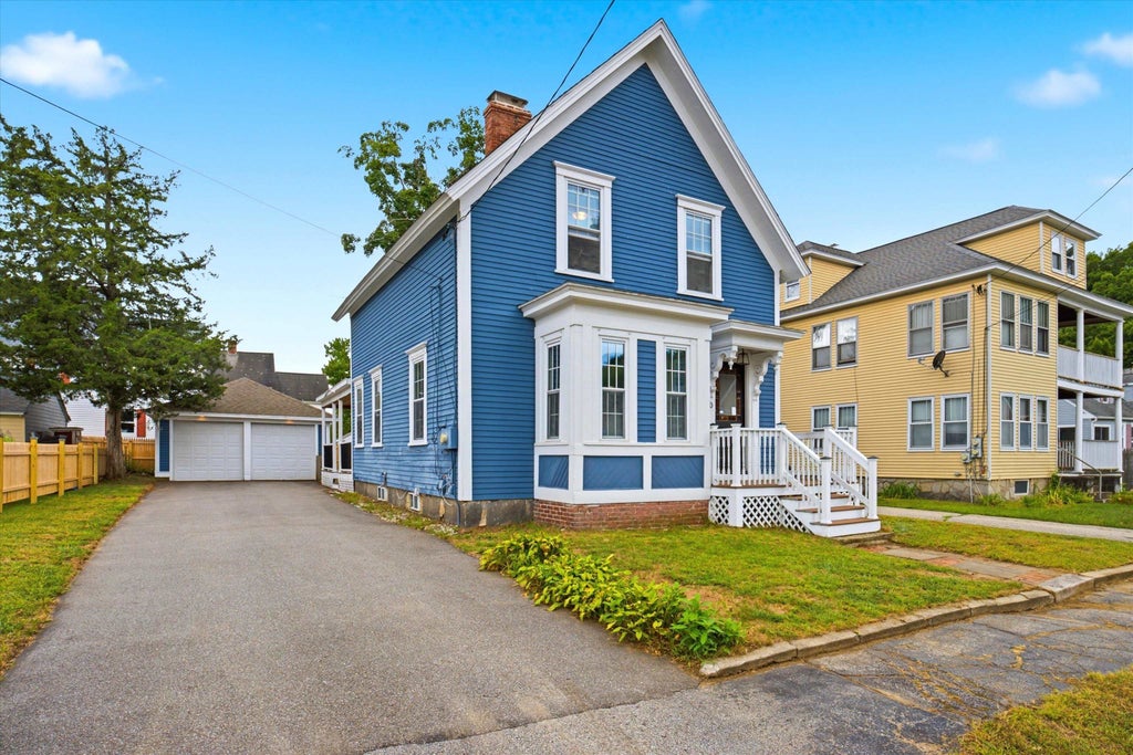Photo of 70 McDuffie Street, Manchester, NH 03102 (MLS # 5108957)