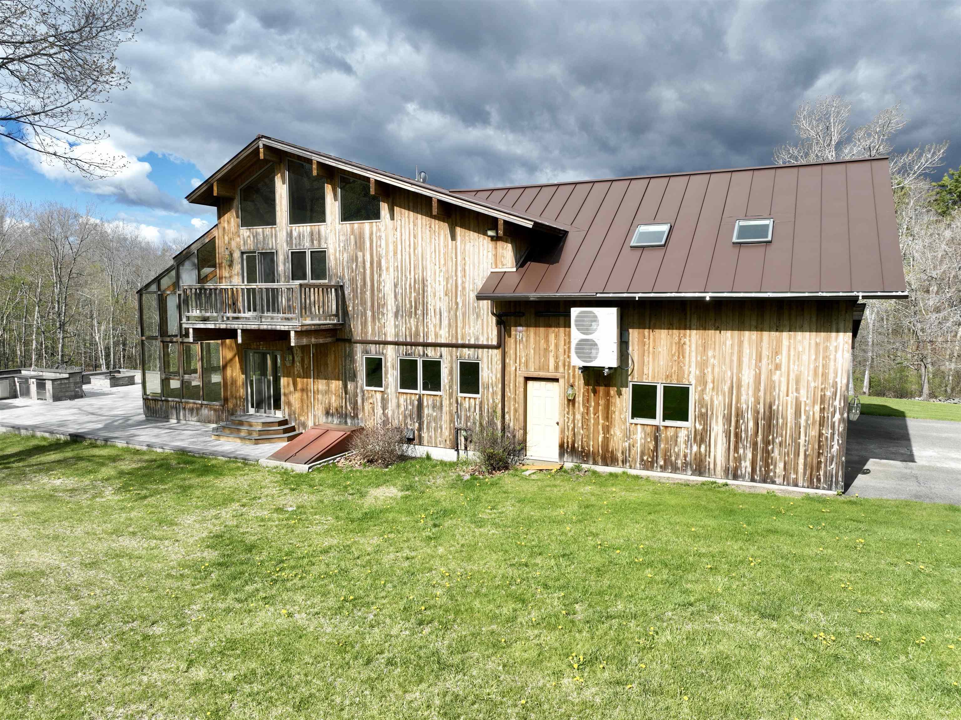 104 Upper Stonehouse Mountain Road