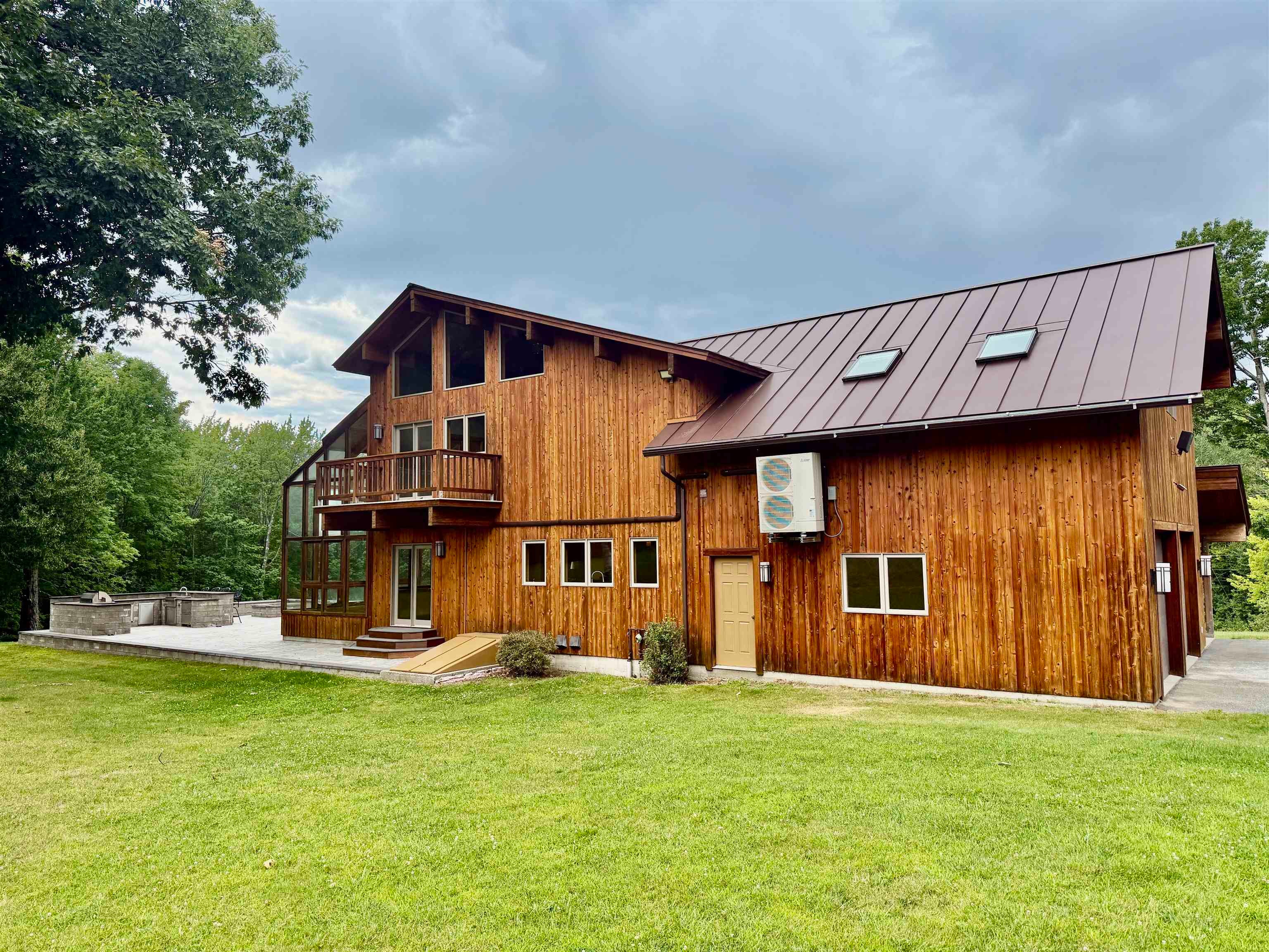 104 Upper Stonehouse Mountain Road
