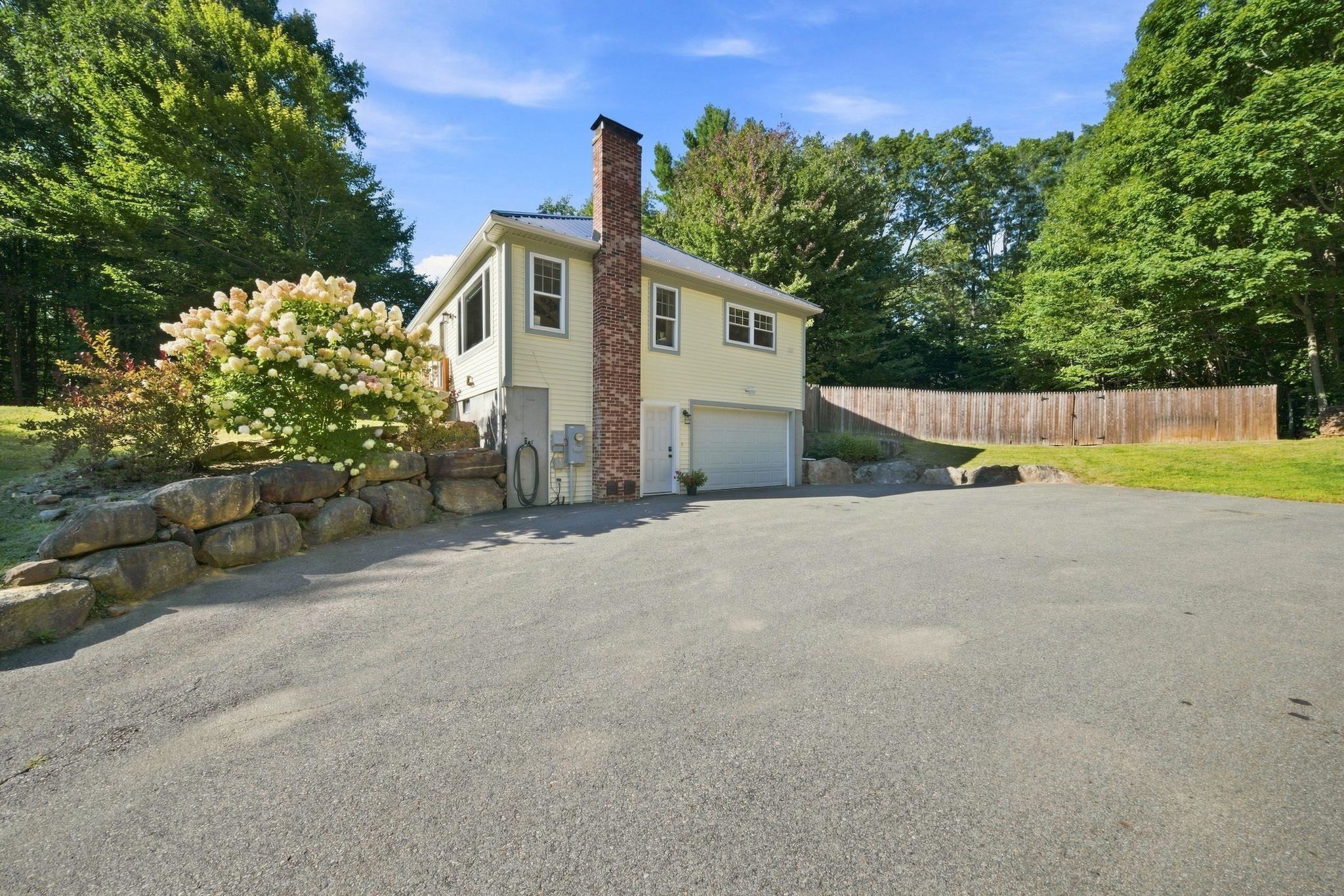 25 Ridgewood Drive