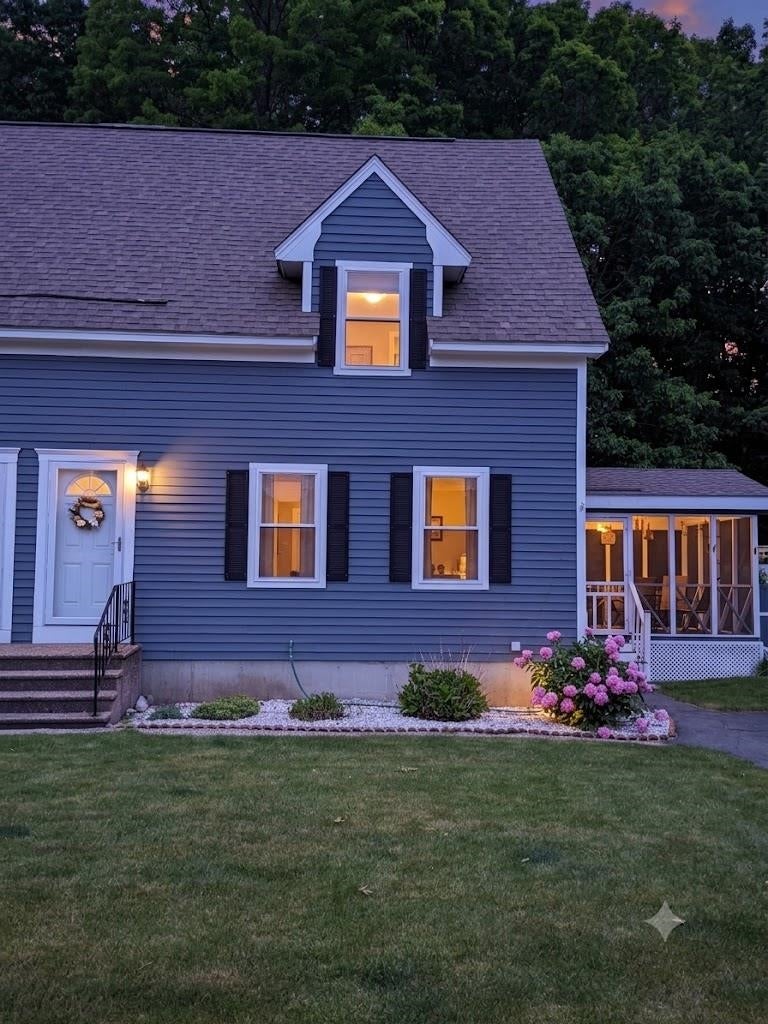 Photo of 31 Tigertail Circle #R, Derry, NH 03038 (MLS # 5093225)