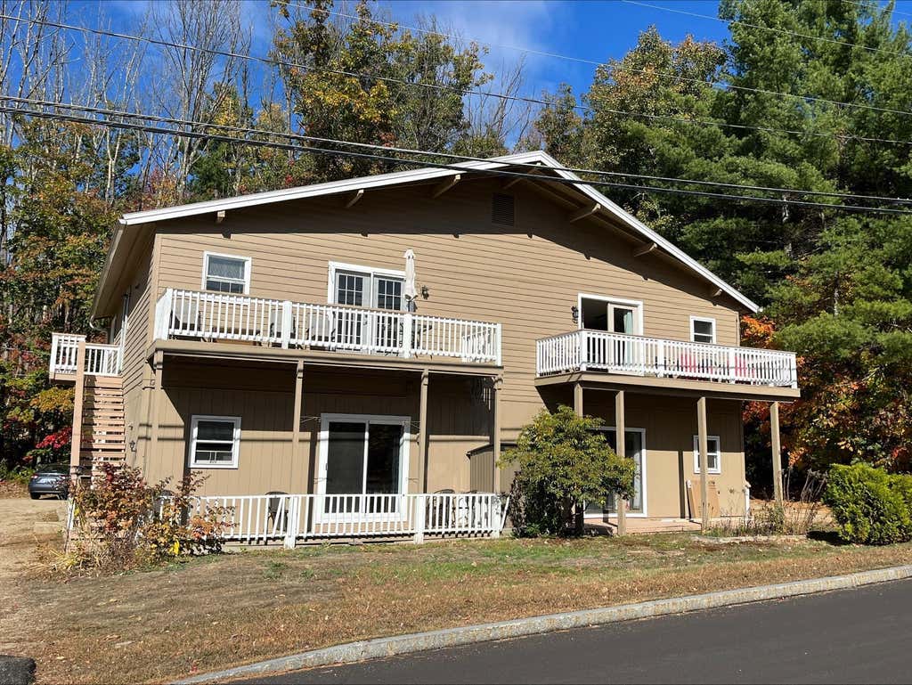 Photo of 24 Ledgewood Road #10, Conway, NH 03860 (MLS # 5104905)