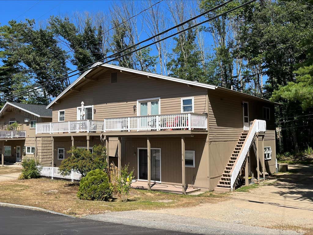 Photo of 24 Ledgewood Road #10, Conway, NH 03860 (MLS # 5104905)