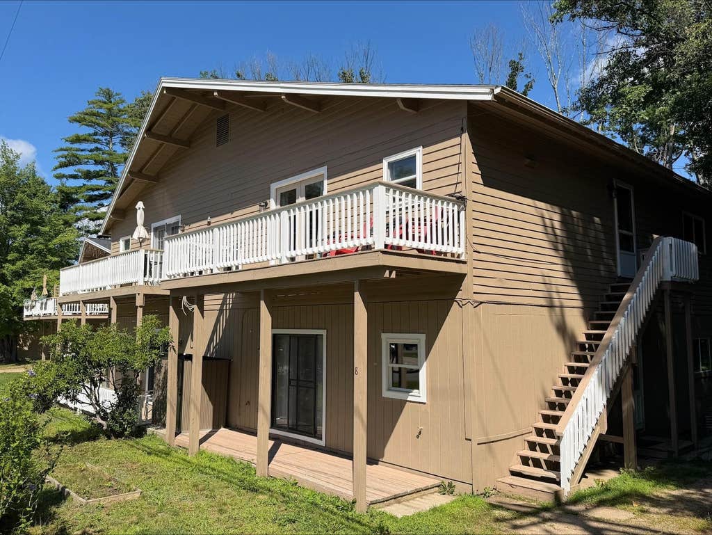 Photo of 24 Ledgewood Road #10, Conway, NH 03860 (MLS # 5104905)