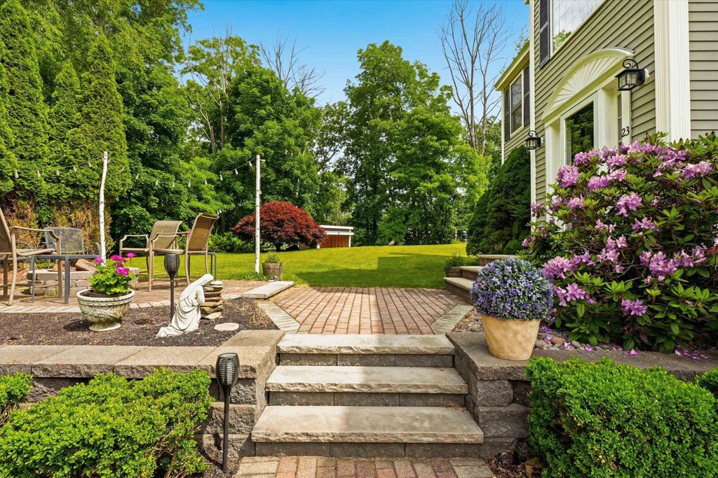 Photo of 23 Peaslee Crossing Road, Newton, NH 03858 (MLS # 5096432)